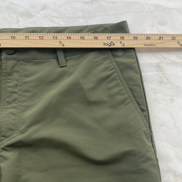 ADIDAS RIPSTOP GOLF SHORT SIZE 36 OLIVE - Picture 10 of 13